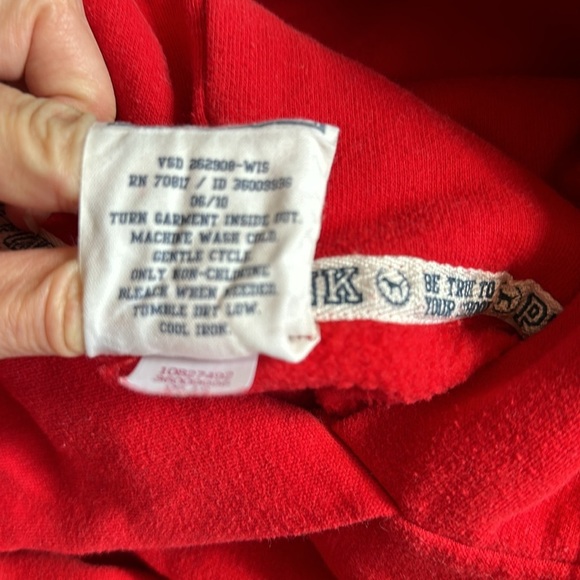 Victoria’s Secret Pink University Madison Wisconsin Red Hoodie Sweatshirt Badger - Picture 8 of 8